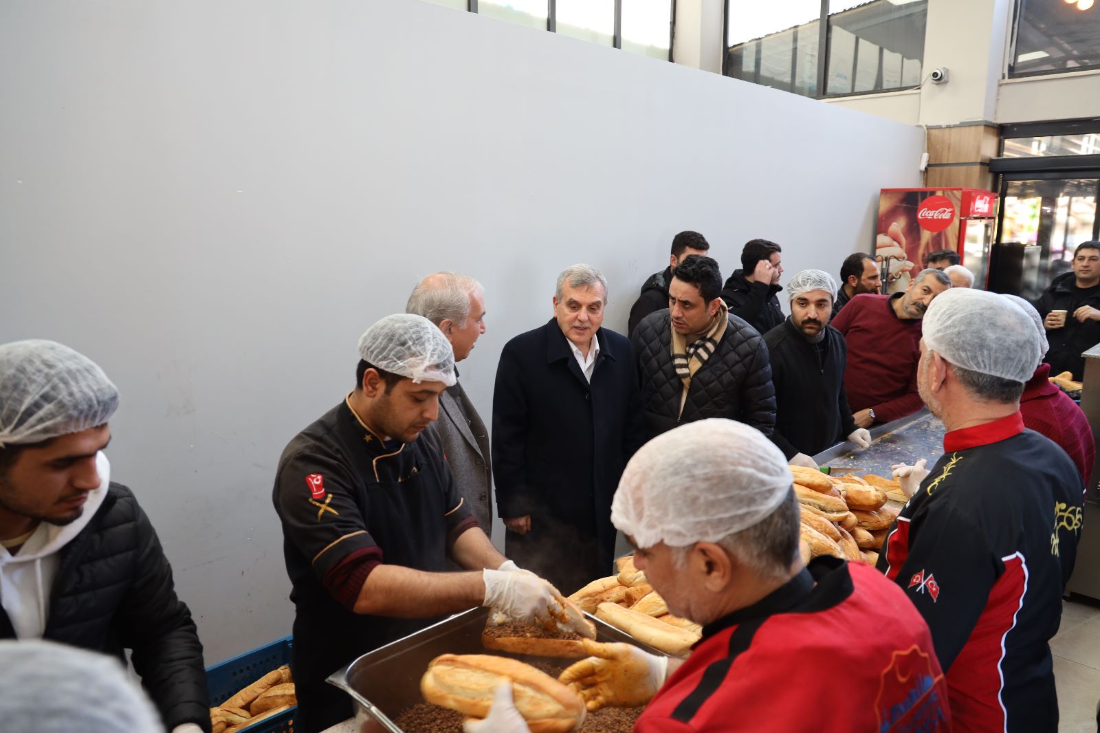 HALKIN PROJESİ “HALK EKMEK FABRİKASI” DEPREMZEDELERİN UMUDU OLDU