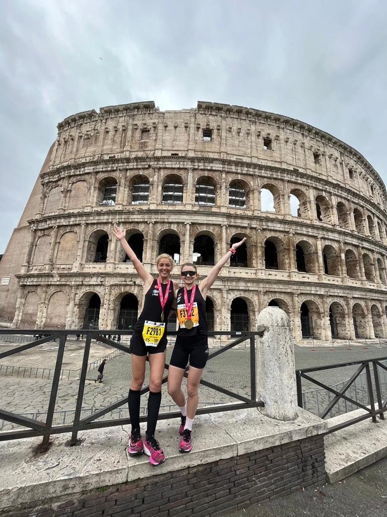 “Eker I Run” birincileri Roma Maratonu’nda afetzedeler için koştu