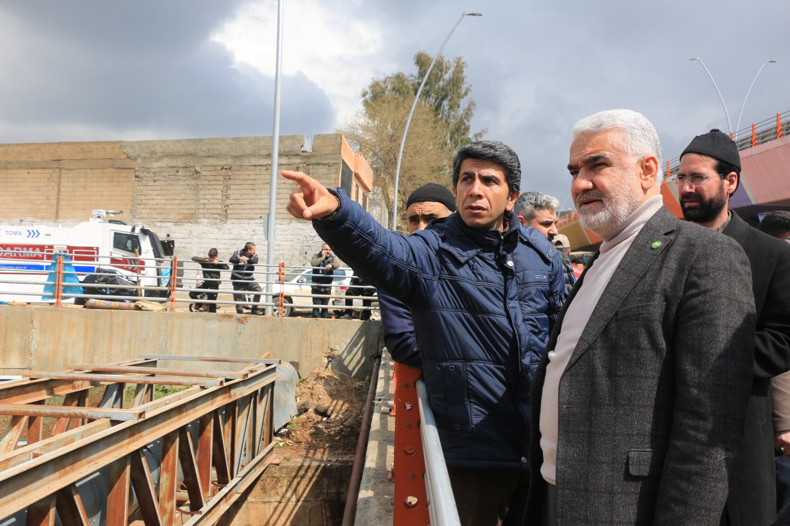 HÜDA PAR Genel Başkanı Zekeriya Yapıcıoğlu, Şanlıurfa’da selzedeleri ziyaret etti