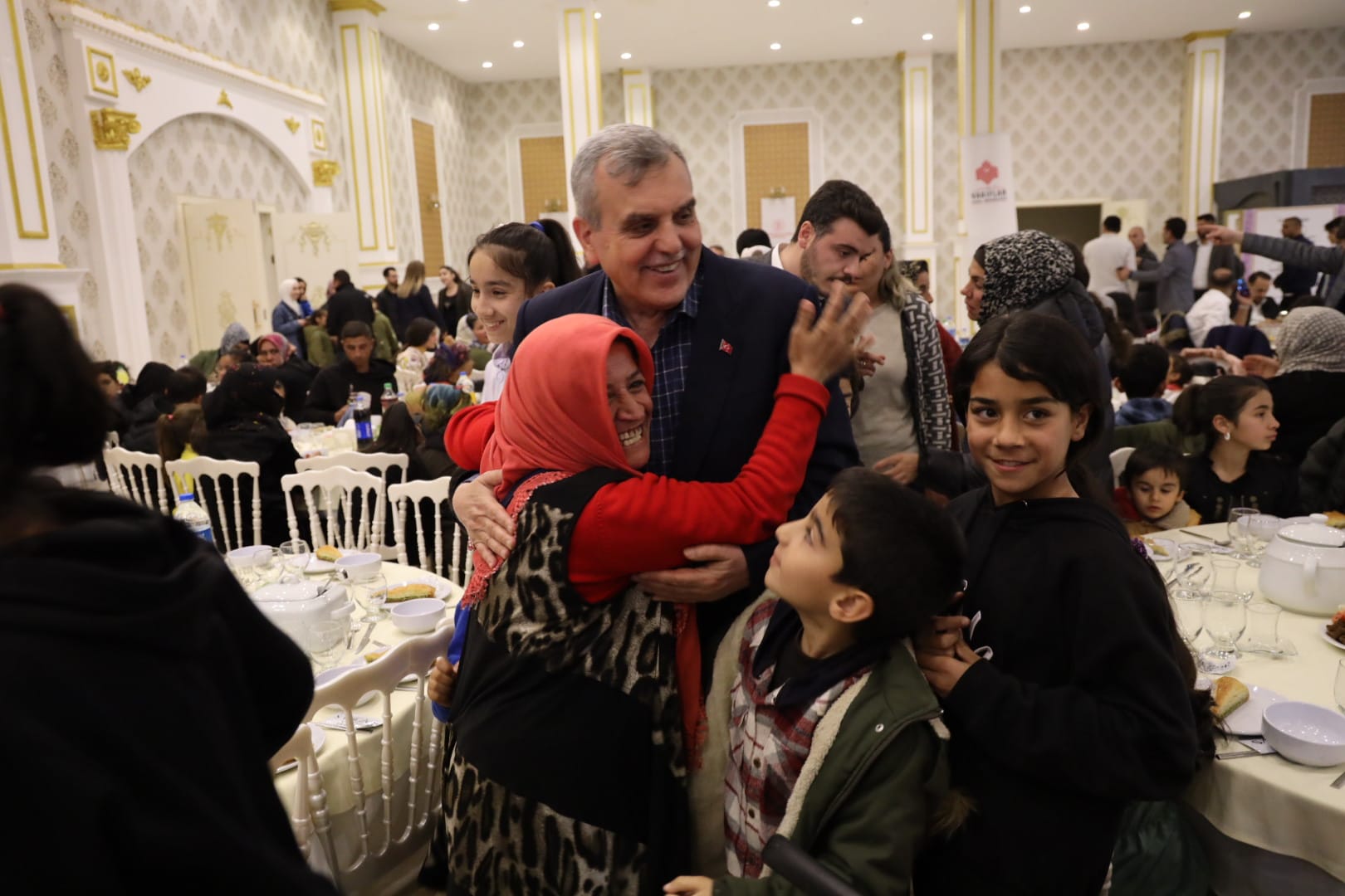 BAŞKAN BEYAZGÜL, “RAMAZAN AYI’NIN BİRLEŞTİRİCİ GÜCÜNÜ HEP BİRLİKTE YAŞIYORUZ”