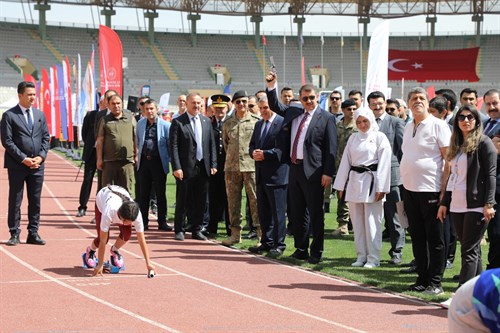 19 Mayıs Atatürk’ü Anma, Genlik ve Spor Bayramı Şanlıurfa’da coşkuyla kutlandı