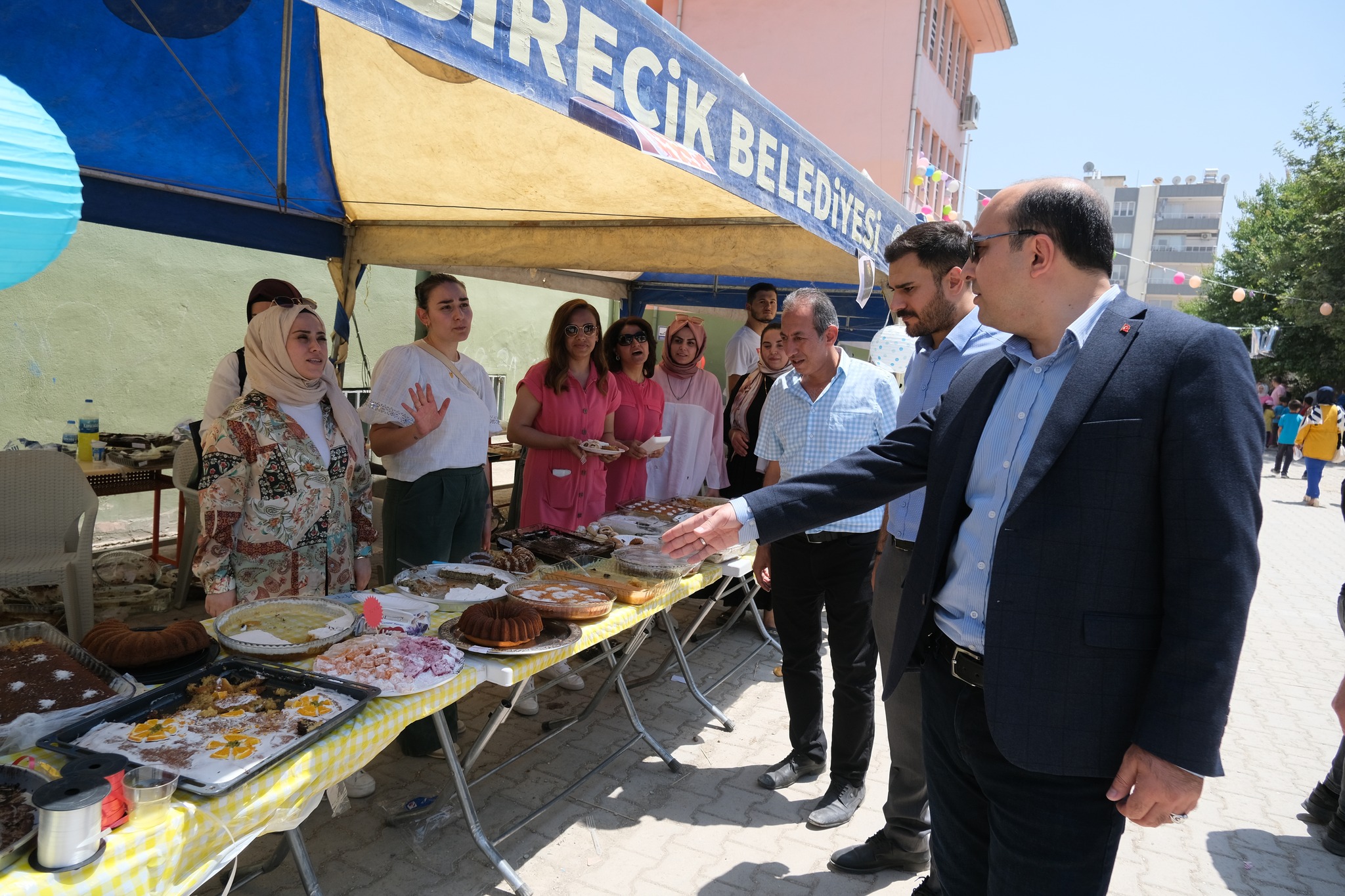 Birecik 11 Temmuz İlkokulu Depremzede Çocuklar İçin Kermes Düzenledi