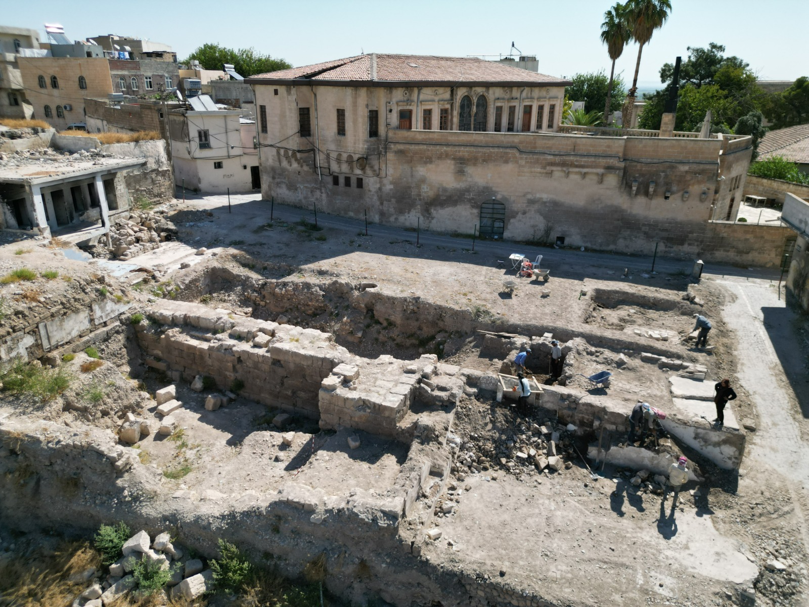 ŞANLIURFA BÜYÜKŞEHİR’LE TARİH ÖN PLANA ÇIKIYOR