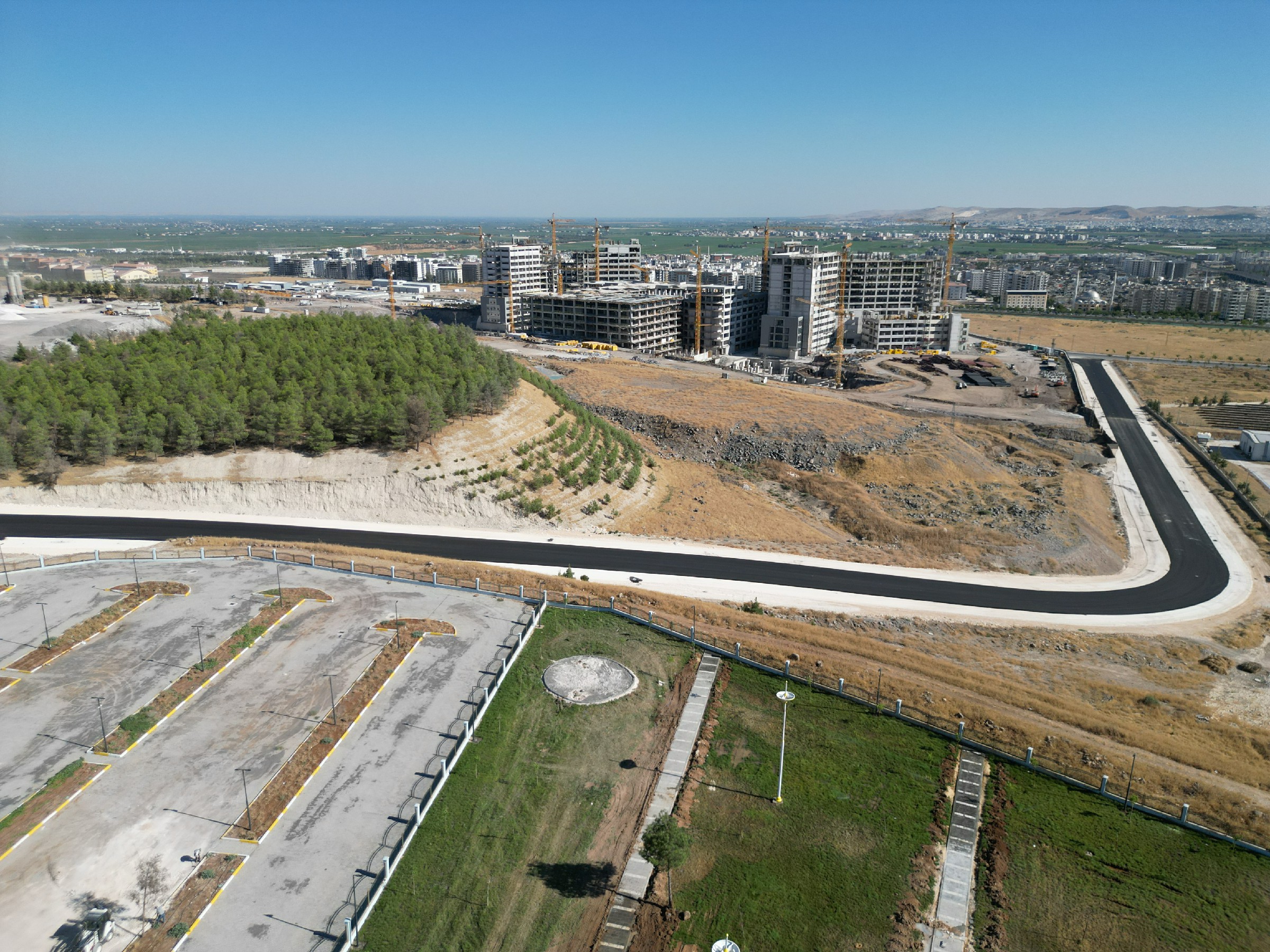 KIR DÜĞÜN BAHÇESİ YOLU ASFALTLANDI