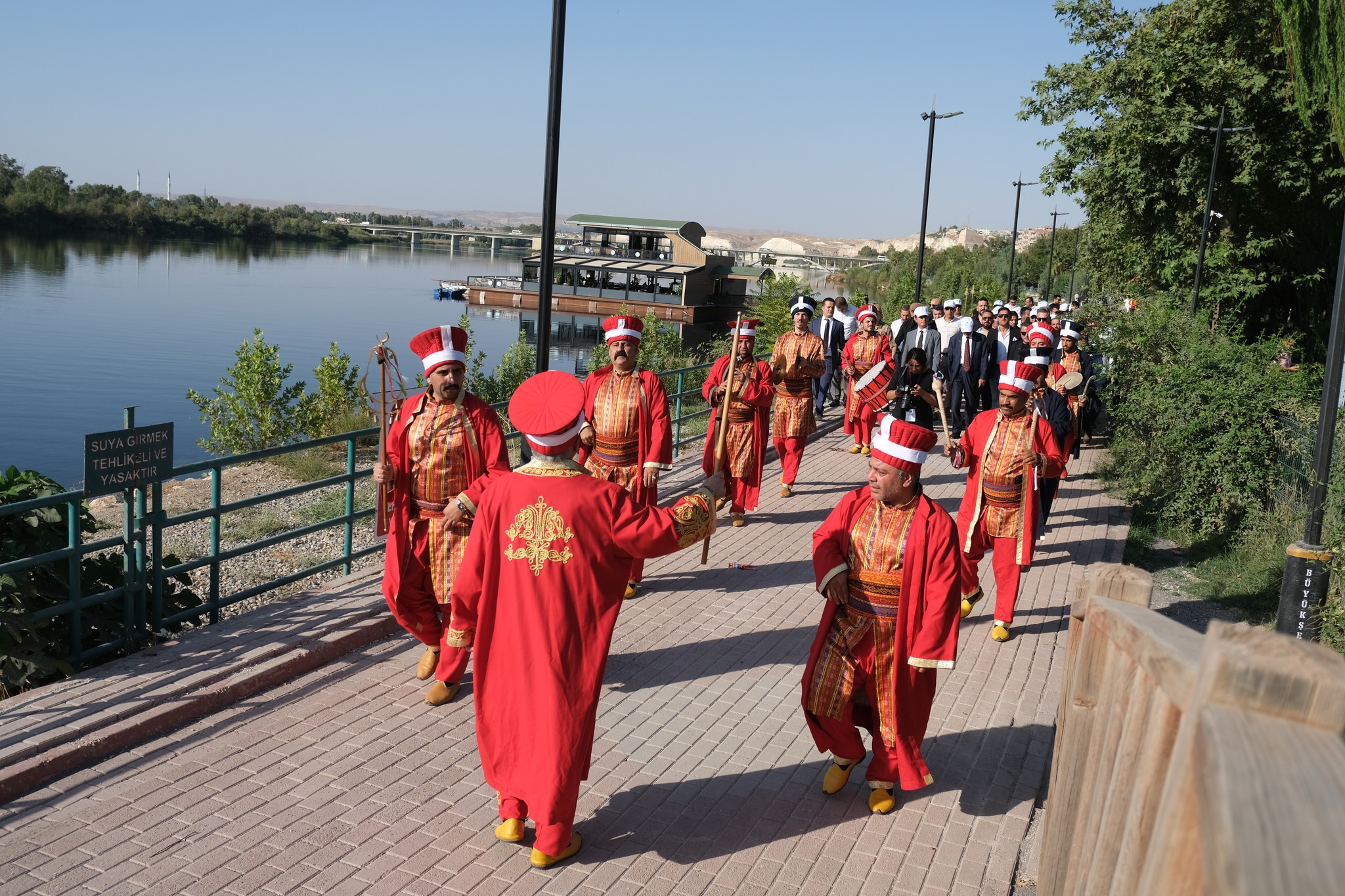 Birecik Kelaynak ve Balcan Festivali Coşkulu Başladı