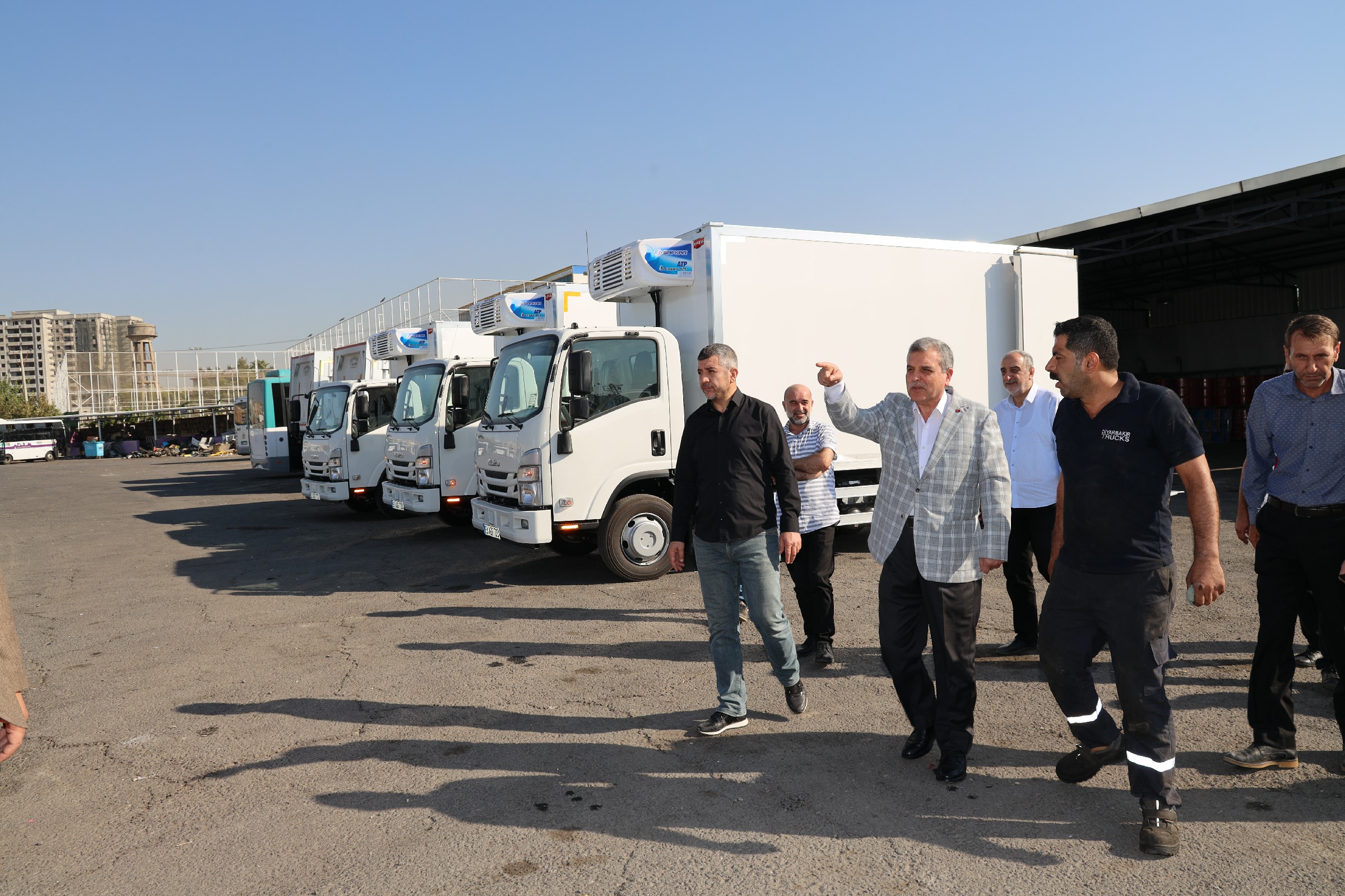 BAŞKAN BEYAZGÜL; “ARAÇ ALIMLARIMIZ BELEDİYEMİZİ VE ARAÇ FİLOMUZU GÜÇLENDİRDİ”