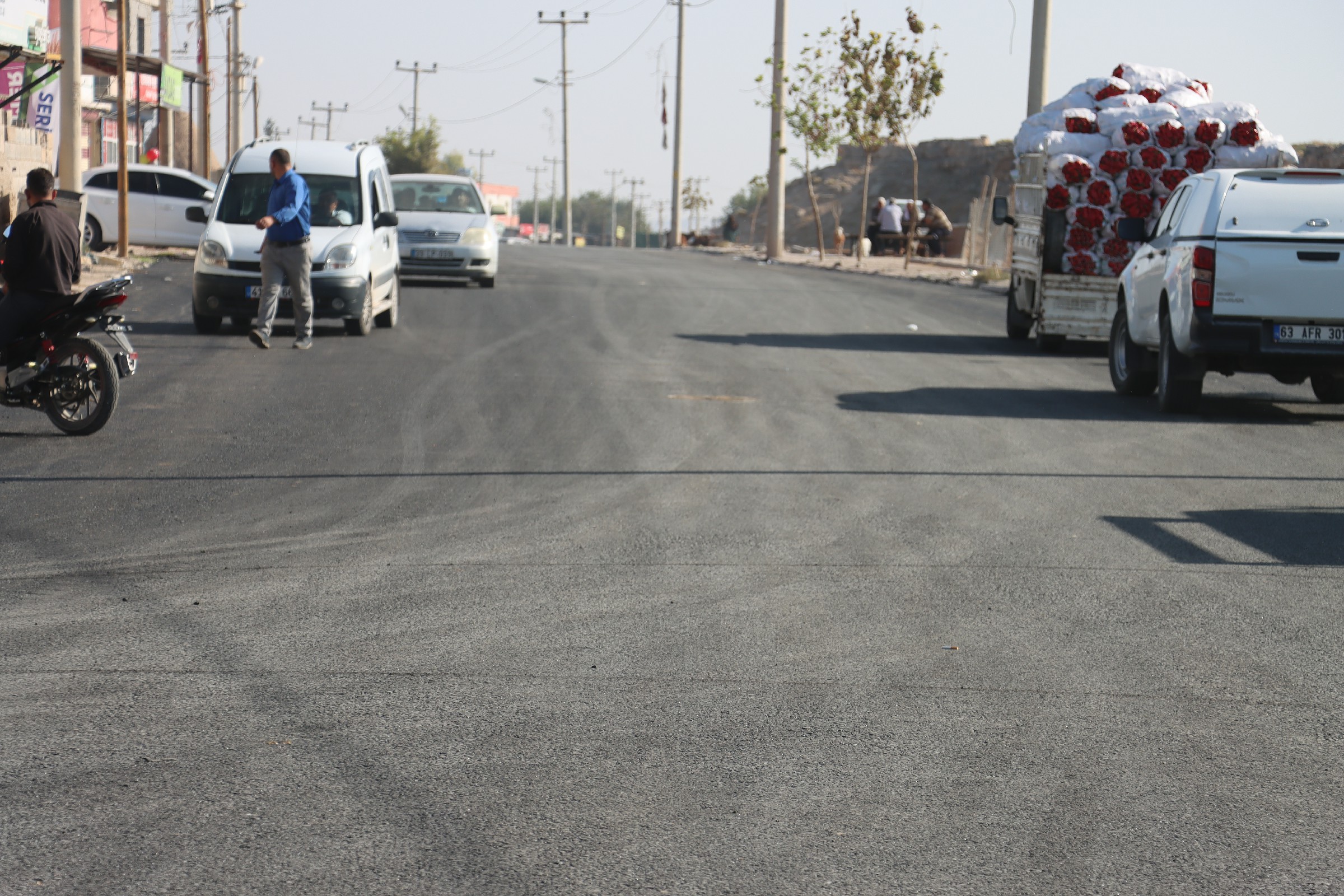 ŞANLIURFA BÜYÜKŞEHİR’DEN HARRAN’DA SICAK ASFALT ÇALIŞMASI