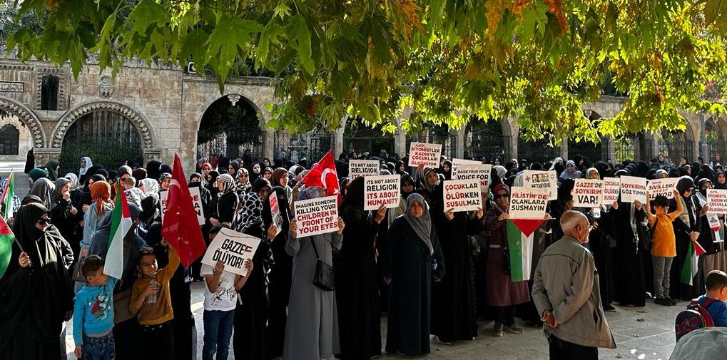 Şanlıurfa IHH Kadın Kollarından Gazze İçin Sessiz Eylem