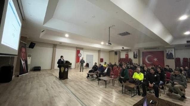 Şanlıurfa Polisine Sporda Şiddet ve Düzensizliğin Önlenmesi Hakkındaki Kanun kapsamında eğitim semineri