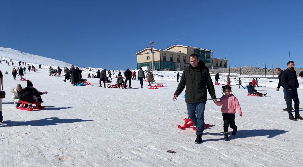 BURASI ULUDAĞ DEĞİL, KARACADAĞ !