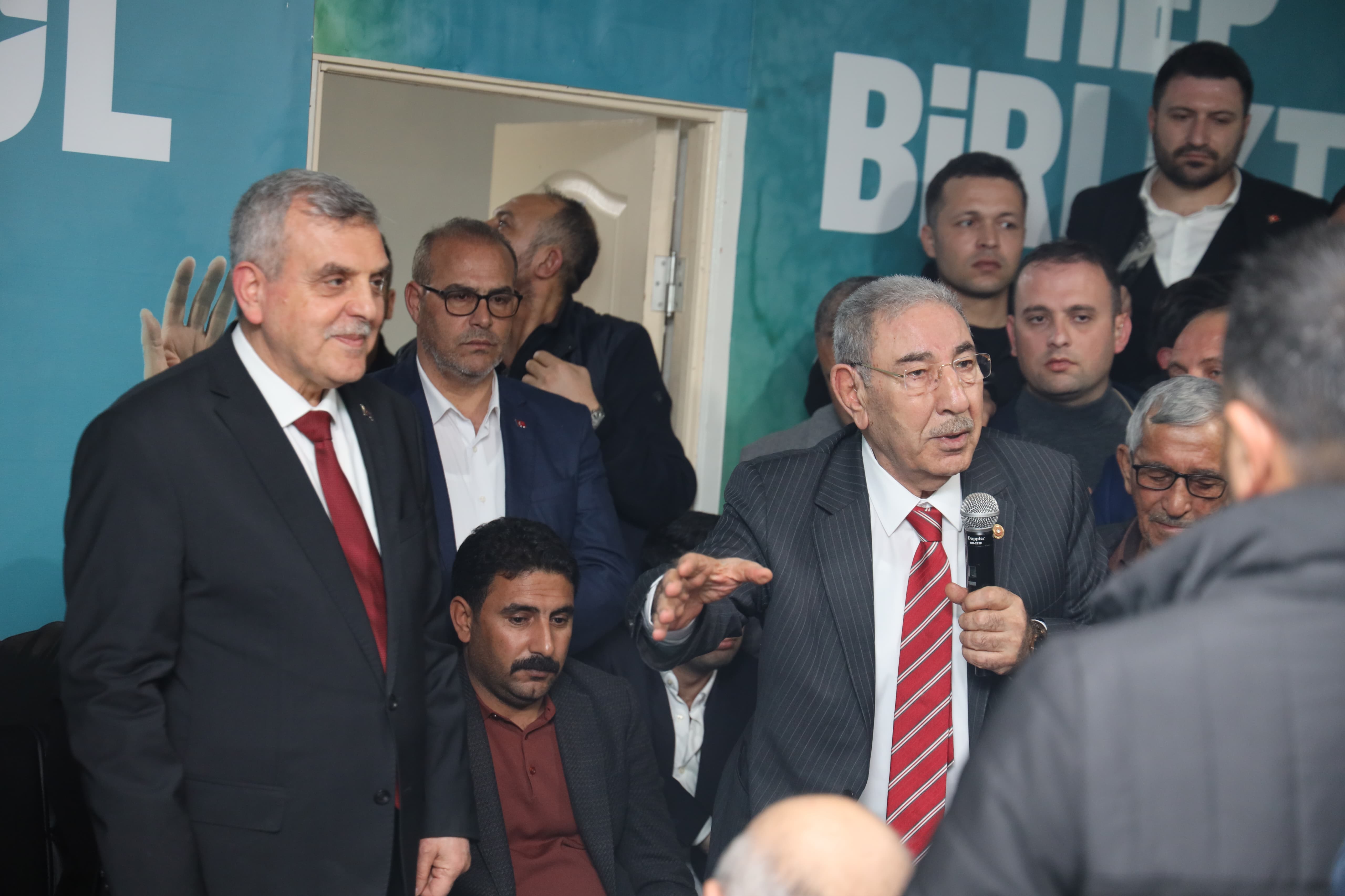 EYYÜPOĞLU VE BUCAK’TAN BAŞKAN BEYAZGÜL’E TAM DESTEK