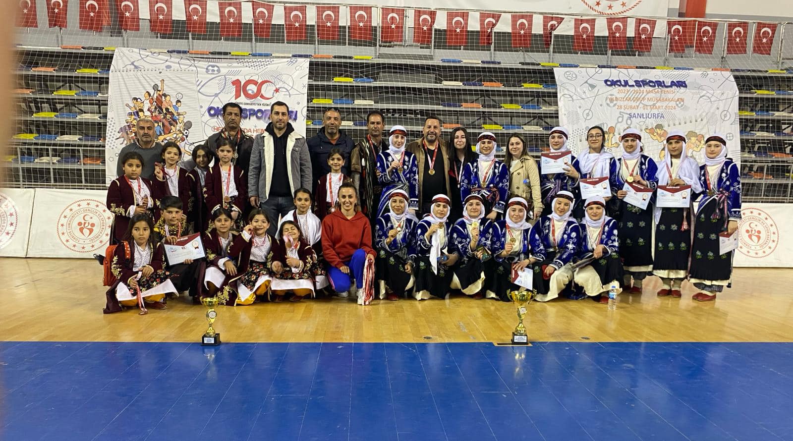 Halfeti Anadolu Lisesi ve Halfeti Atatürk İlkokulu Folklor Ekiplerinin Başarısı