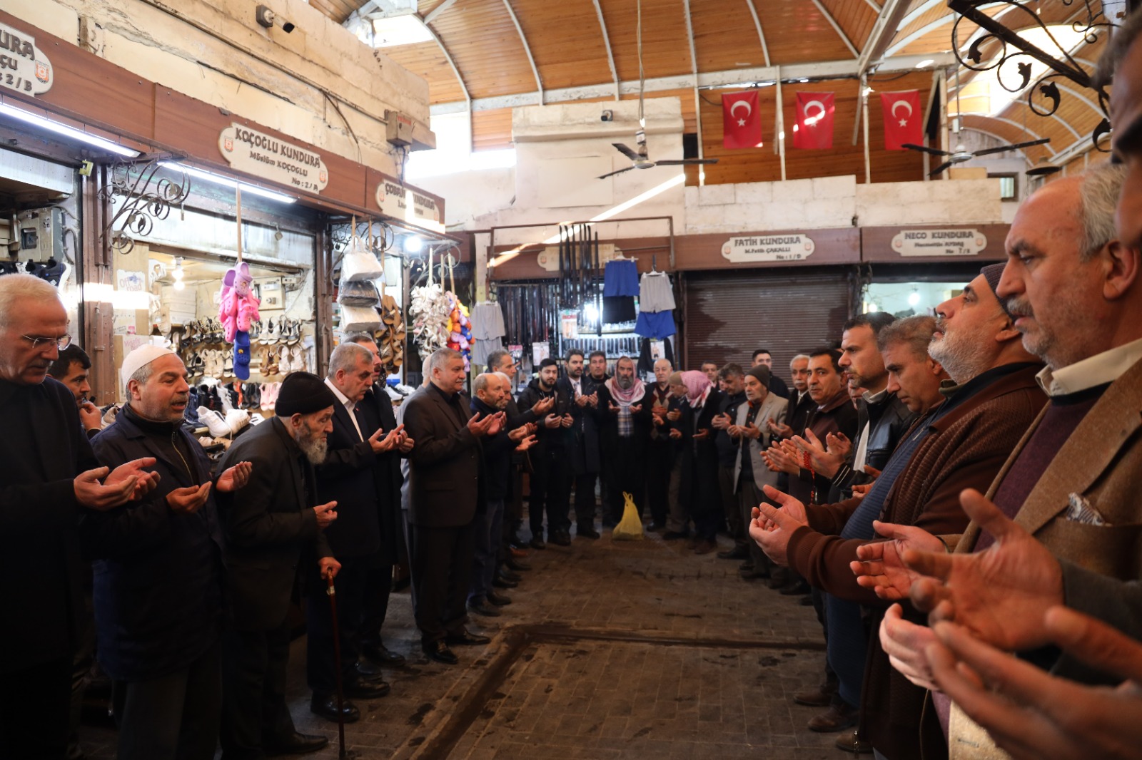 BAŞKAN BEYAZGÜL, ESNAF DUASINA KATILDI