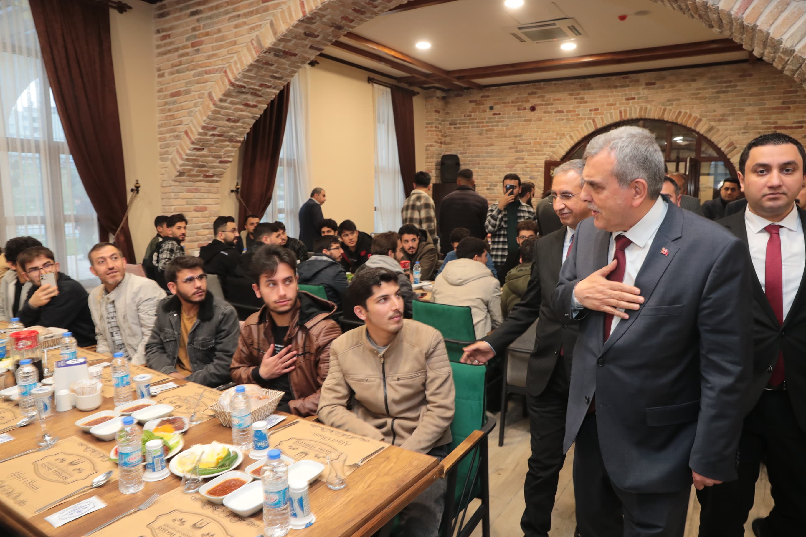 BAŞKAN BEYAZGÜL, “ŞANLIURFA’DA ÇOK ÖNEMLİ PROJELERİ HAYATA GEÇİRDİK”