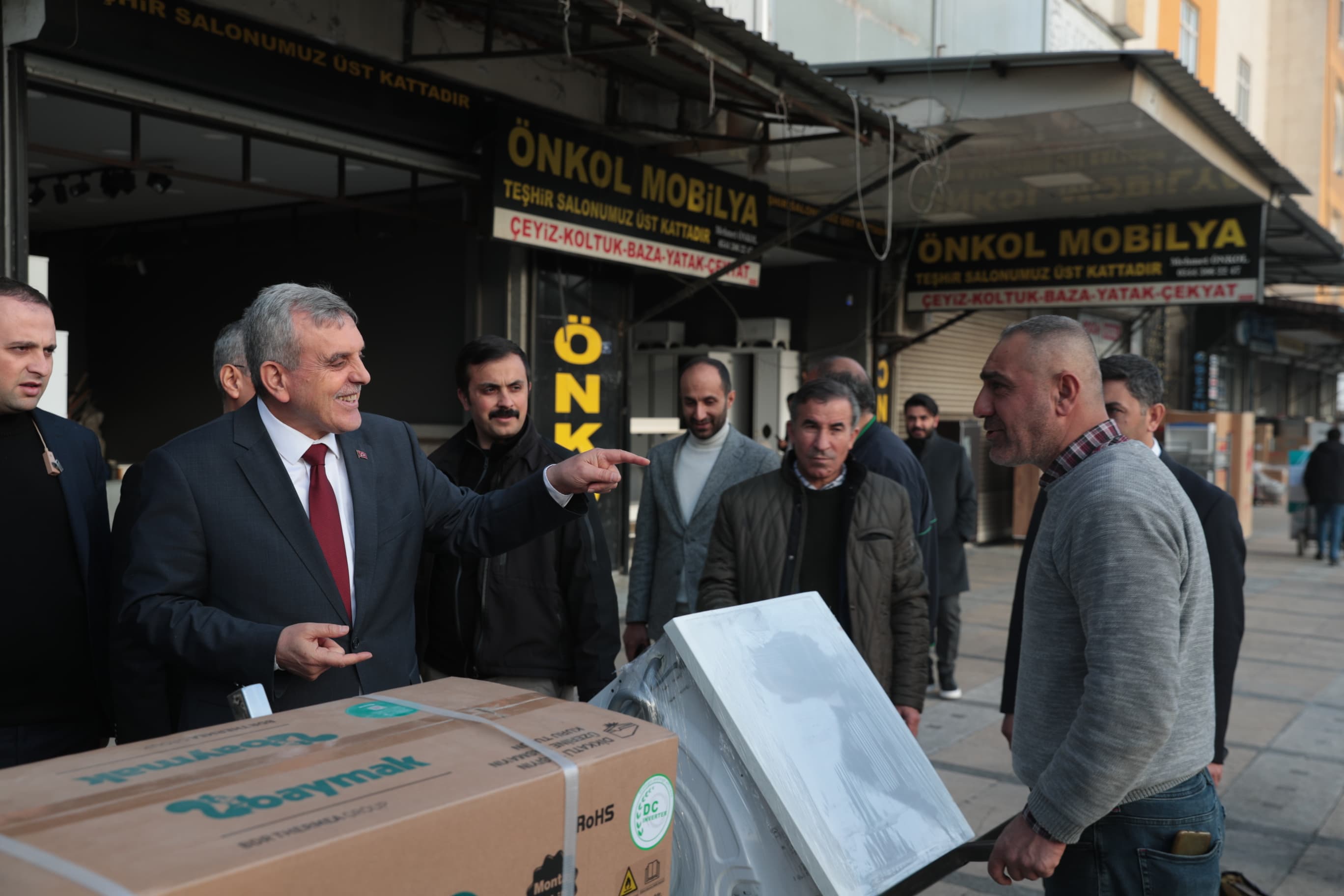 SPOT PAZARI ESNAFINDAN BAŞKAN BEYAZGÜL’E “USTALIK DÖNEMİNİZ HAYIRLI OLSUN”