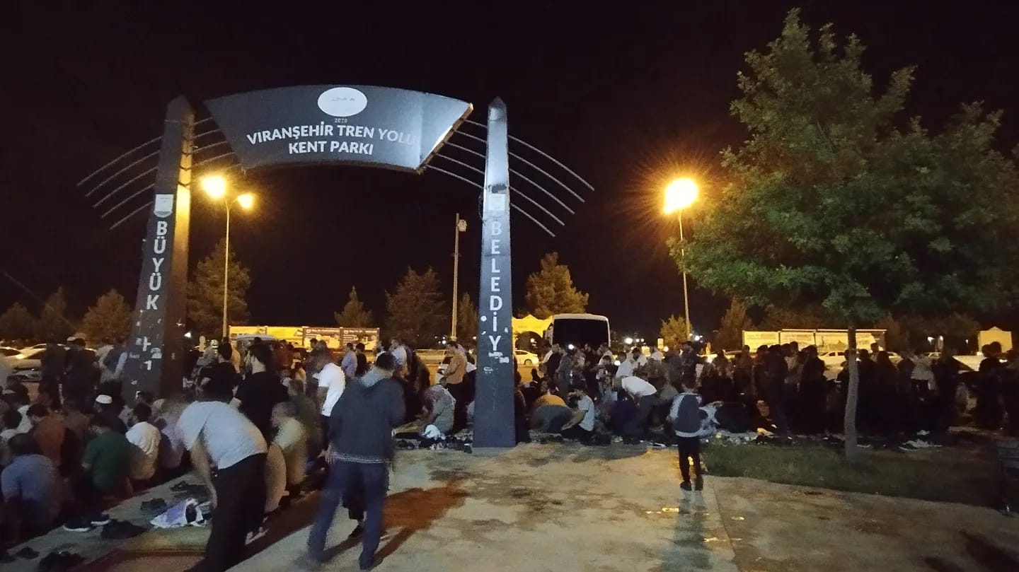 Viranşehir’de Yatsı Namazı Sonrası İTraile Protesto