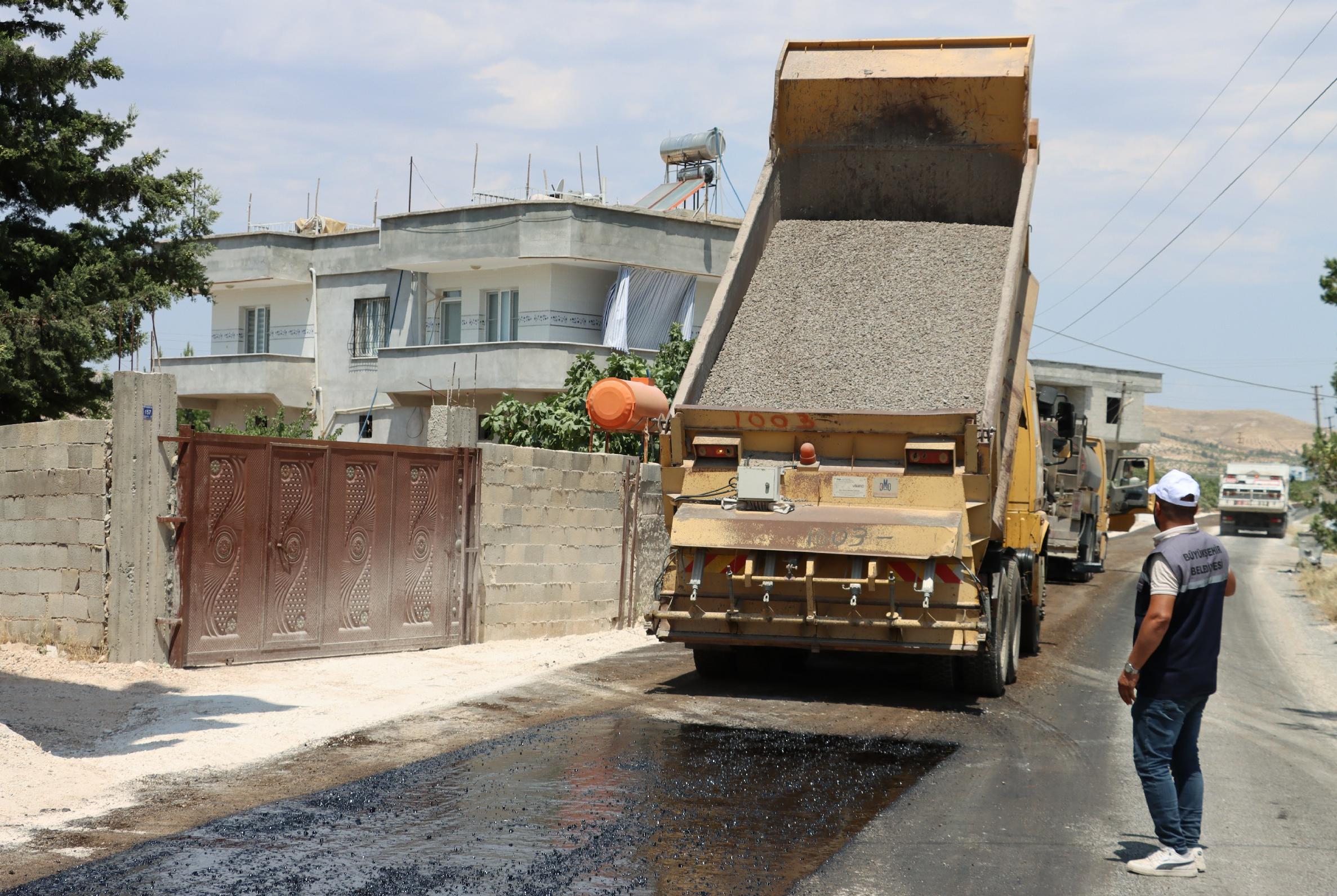 BÜYÜKŞEHİR’DEN BİRECİK KIRSALINDA REKOR ÇALIŞMA