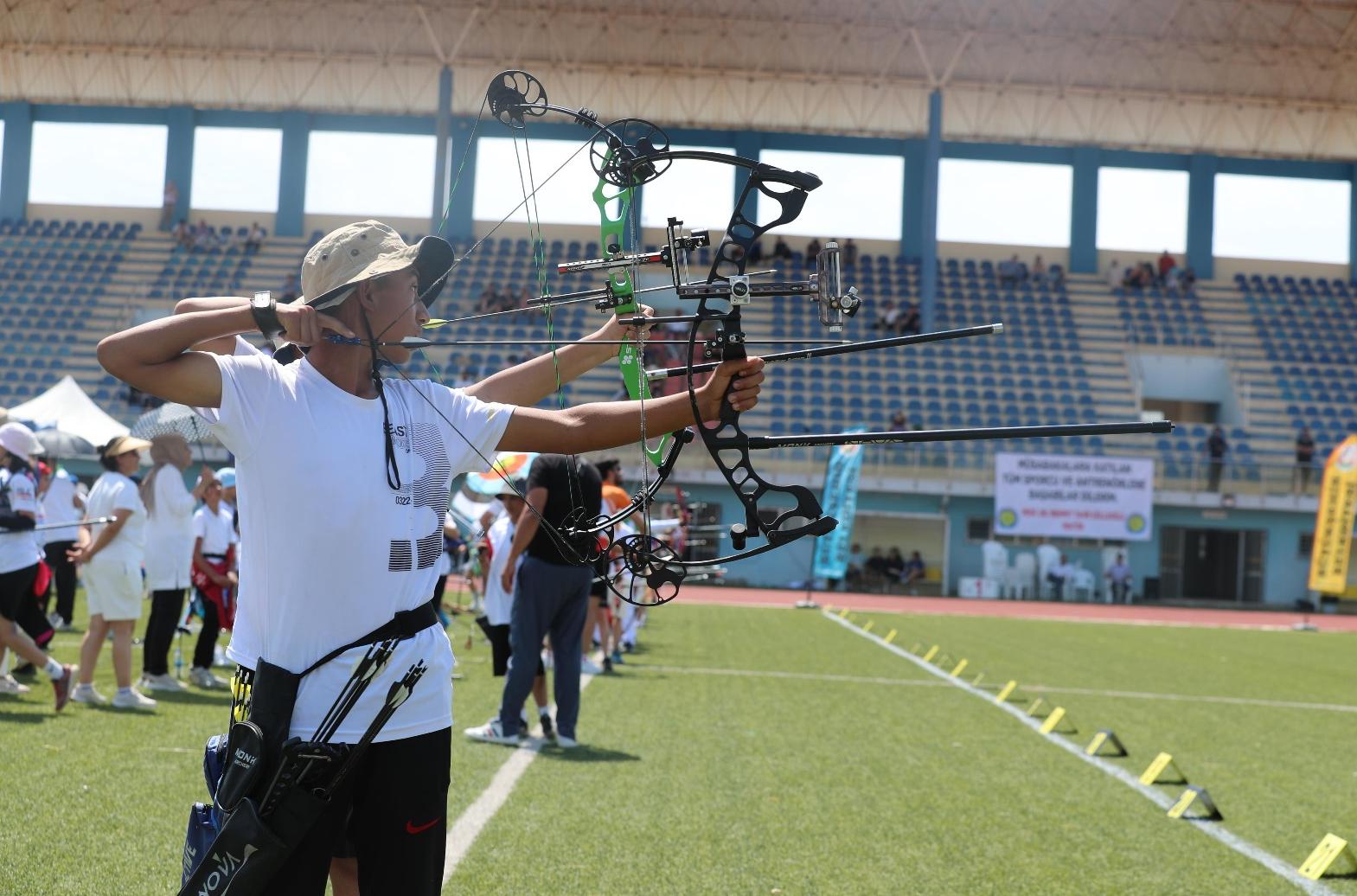 ŞANLIURFA’DA GÖBEKLİTEPE CUP 3 AÇIK HAVA OKÇULUK YARIŞMASI HEYECANI