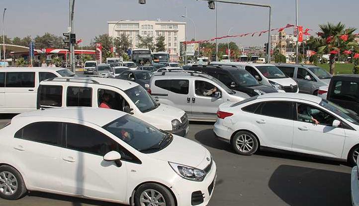 Şanlıurfa’da trafiğe kayıtlı araç sayısı haziran ayı sonu itibarıyla 310 bin 332 oldu.