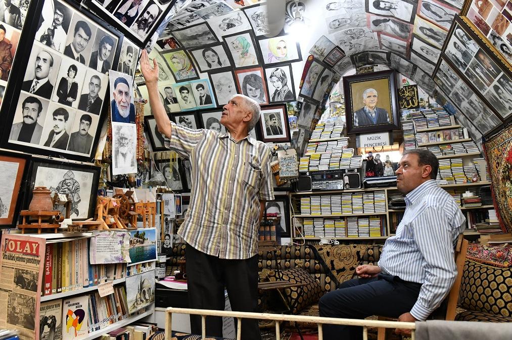 Vali Şıldak, Şanlıurfa Değerlerine Ziyaretlerini Sürdürüyor