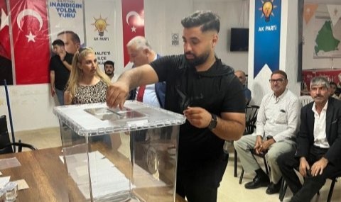 AK Parti Halfeti ilçesinde temayyül yoklaması yapıldı