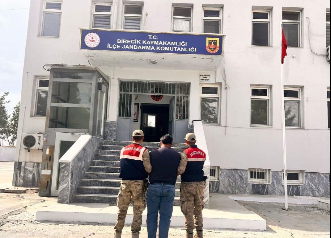 Firari Durumdaki Aranan Kişiler Jandarma tarafından yakalandı