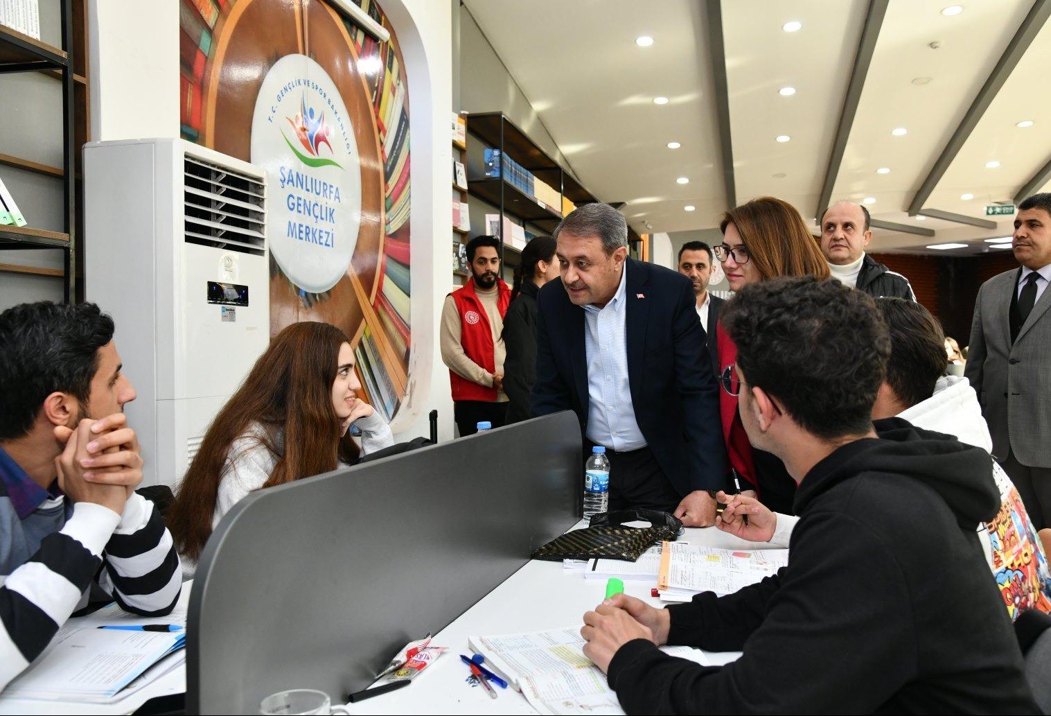 Şanlıurfa’da Gençlik Merkezine Gitmeyen Genç Kalmayacak