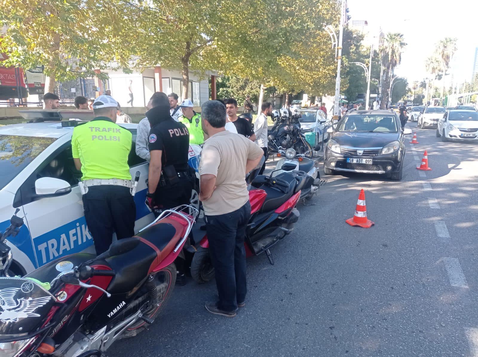 Vali Şıldak’tan Net Talimat: Motosiklet Sürücülerinin Kask Takmadan Trafiğe Çıkmasına Müsaade Edilmeyecek