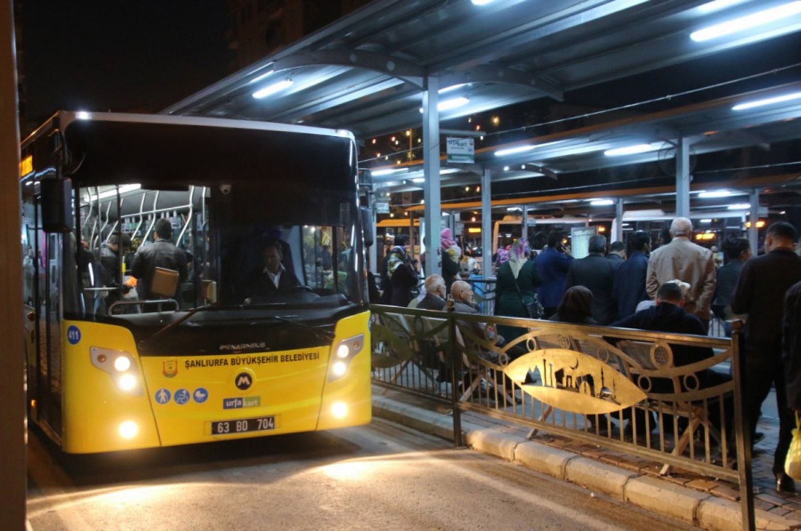 ŞANLIURFA’DA GECE ULAŞIMI BAŞLIYOR